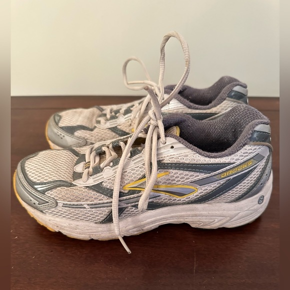 Brooks Mogo Sneakers Women’s Size 8 Extra Wide *Require Insoles* - Picture 2 of 4